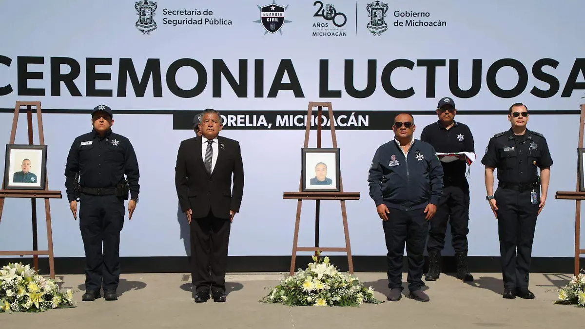 Ceremonia luctuosa a comisaria 2